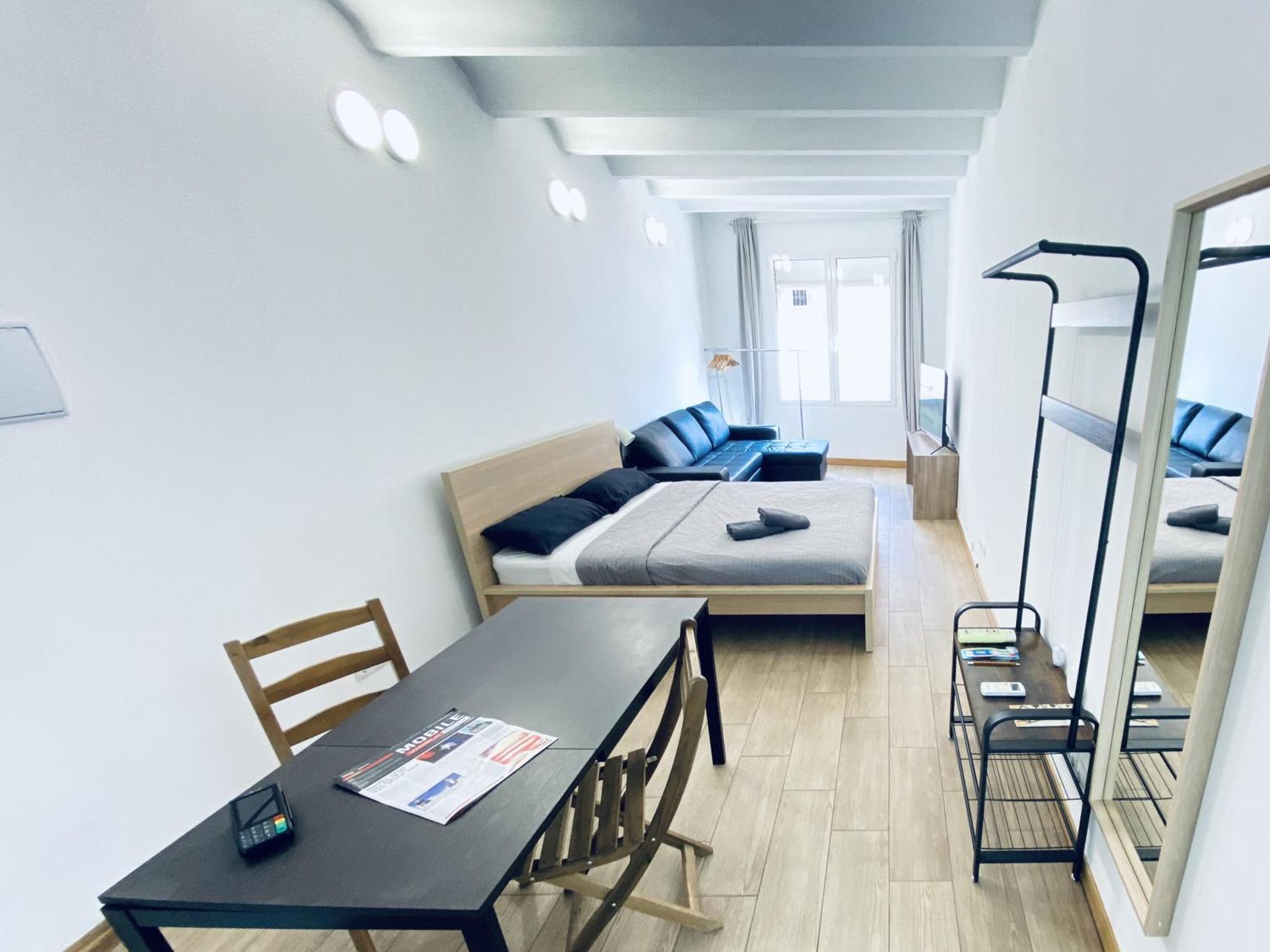 Apl Sants Lofts Bcn Fira Camp Nou Apartment บาร์เซโลนา ภายนอก รูปภาพ