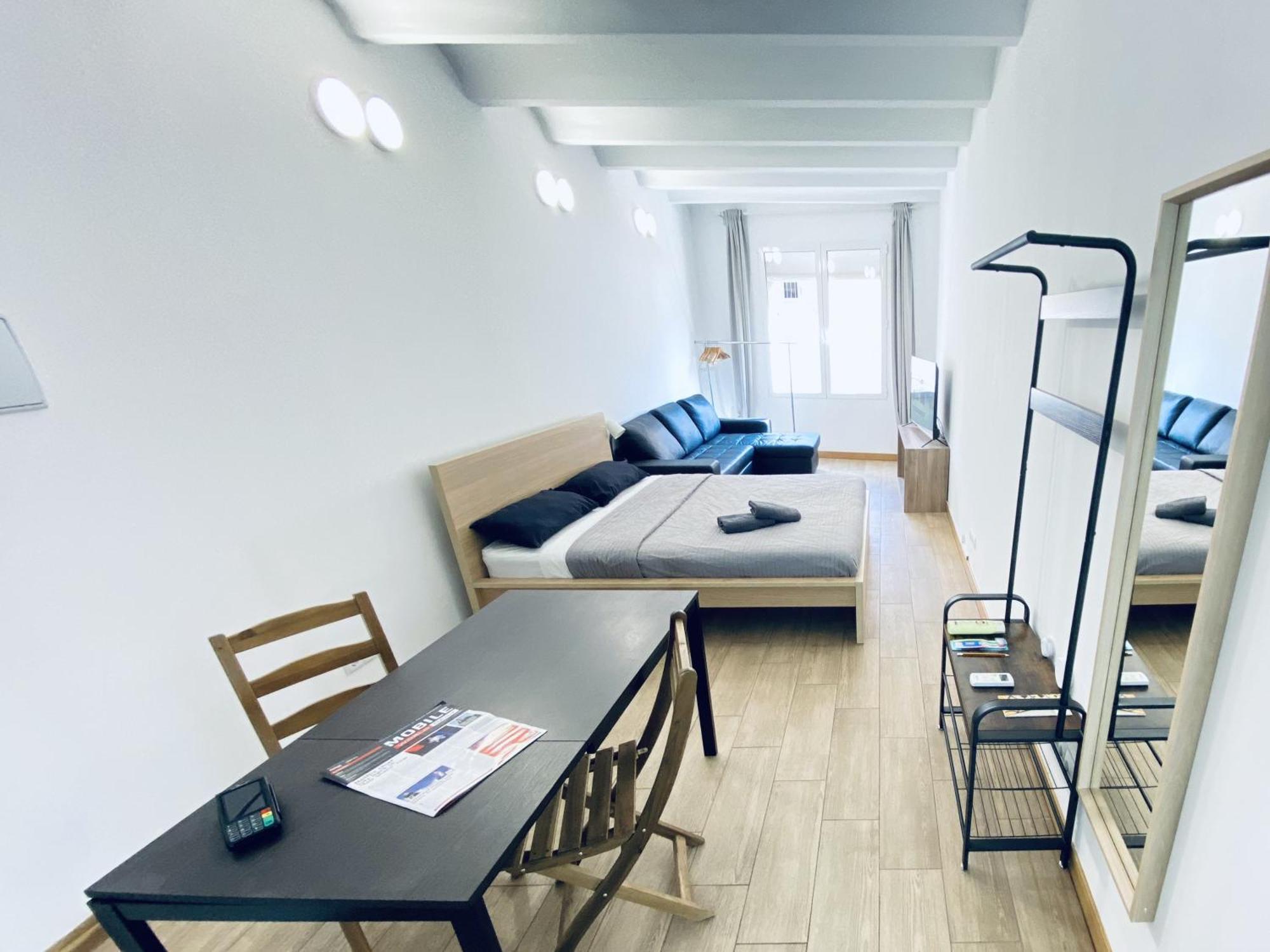 Apl Sants Lofts Bcn Fira Camp Nou Apartment บาร์เซโลนา ภายนอก รูปภาพ