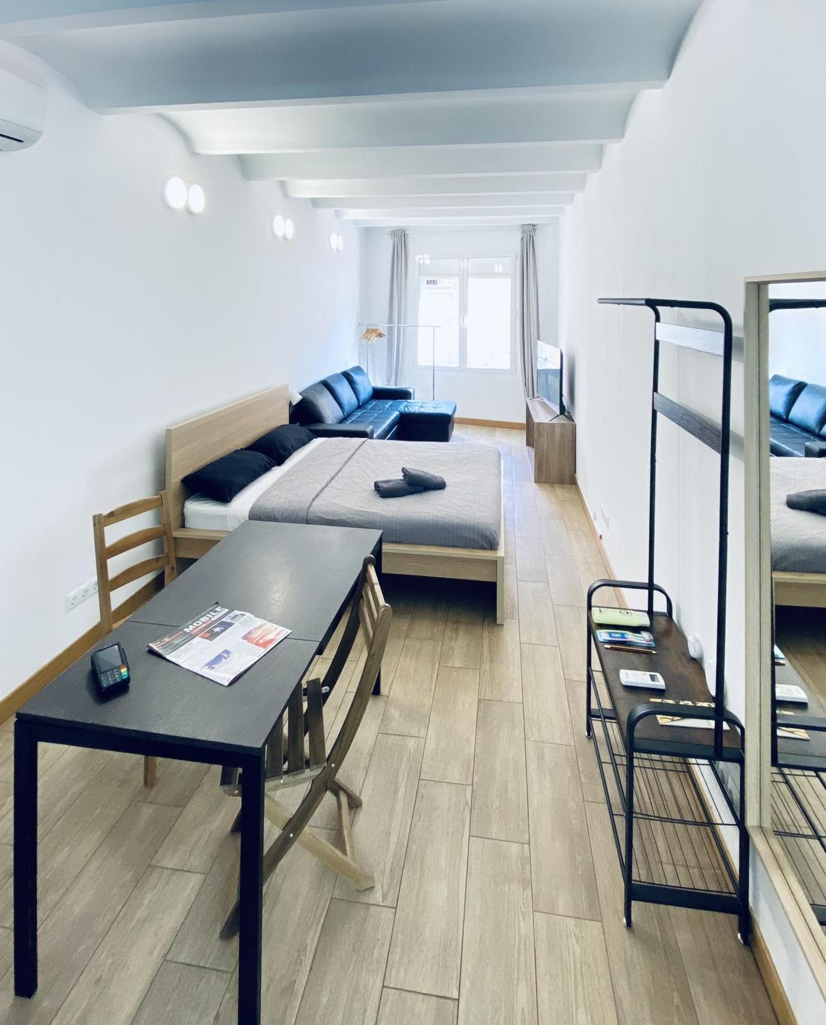 Apl Sants Lofts Bcn Fira Camp Nou Apartment บาร์เซโลนา ภายนอก รูปภาพ